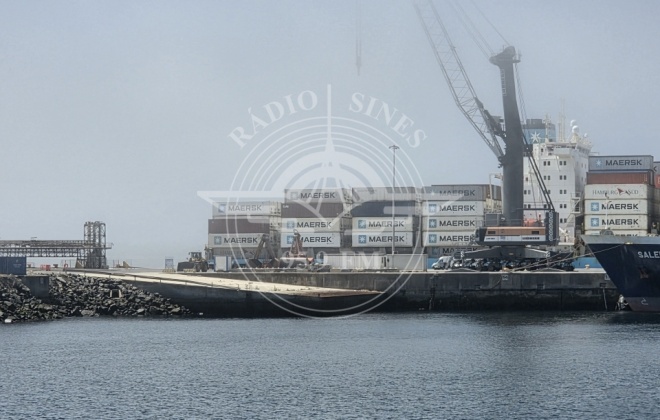 Polícia Judiciária investiga navio com suspeita de droga no Porto de Sines